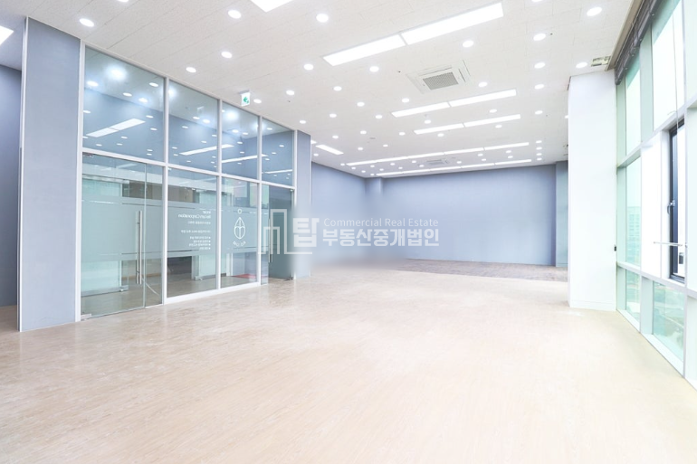 인천 서해구 청라동 청라메인상권 수변뷰 빠른 입주가능 월세 매물번호 12830 사진 1