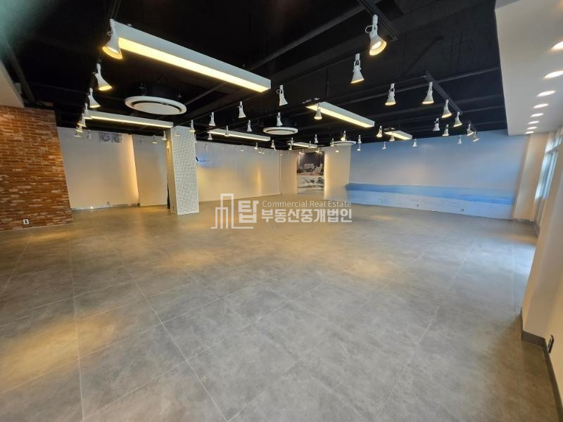 인천 남동구 만수동 남동구 사거리 인근 1층 대형 상가 (리모델링 완료 -무권리) 월세 매물번호 11566 사진 3