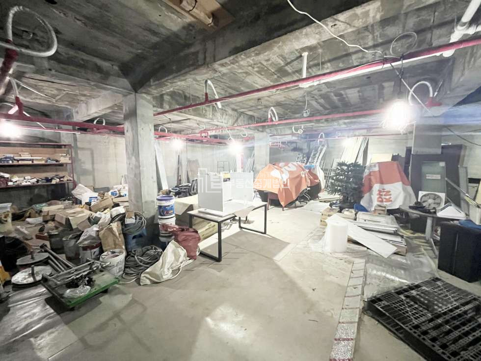 인천 미추홀구 주안동 석바위시장역 대로변 지하 1층 상가 월세 매물번호 10657 사진 1