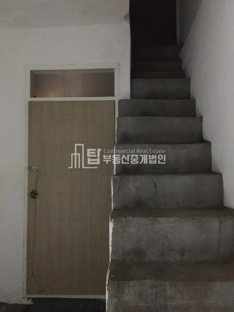 인천 미추홀구 주안동 석바위시장 내 위치 시장 초입구 유동인구 많음 월세 매물번호 13806 사진 3