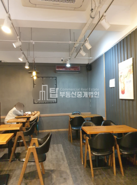인천 부평구 부평동 부평로데오 중심가 프랜차이즈 커피 전문점 월세 매물번호 11656 사진 2