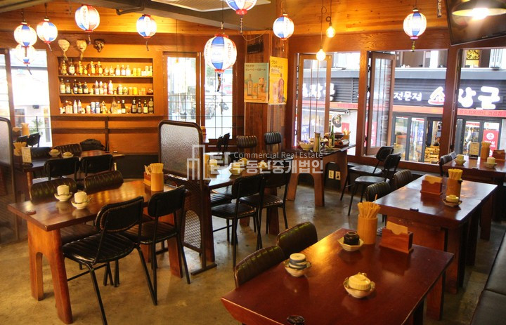 인천 부평구 부평동 테마의 거리 먹자상권 가시성 좋은 2층 상가 월세 매물번호 14240 사진 2