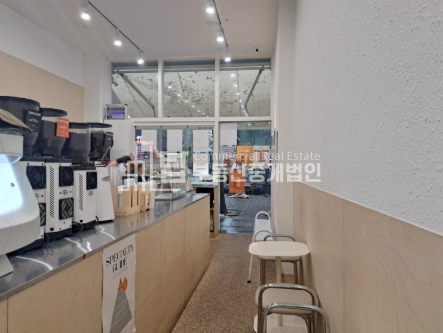 인천 남동구 구월동 제1동 길병원 인근 1층 상가 유동인구 상당히 많음 인테리어완비 월세 매물번호 14457 사진 2