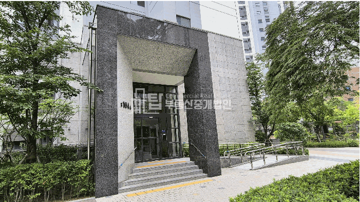 인천 부평구 산곡동 550 (부평캐슬&더샵퍼스트) 104동 부평아파트, 산곡역아파트, 부평캐슬앤더샵퍼스트 경매 매물번호 14586 사진 2